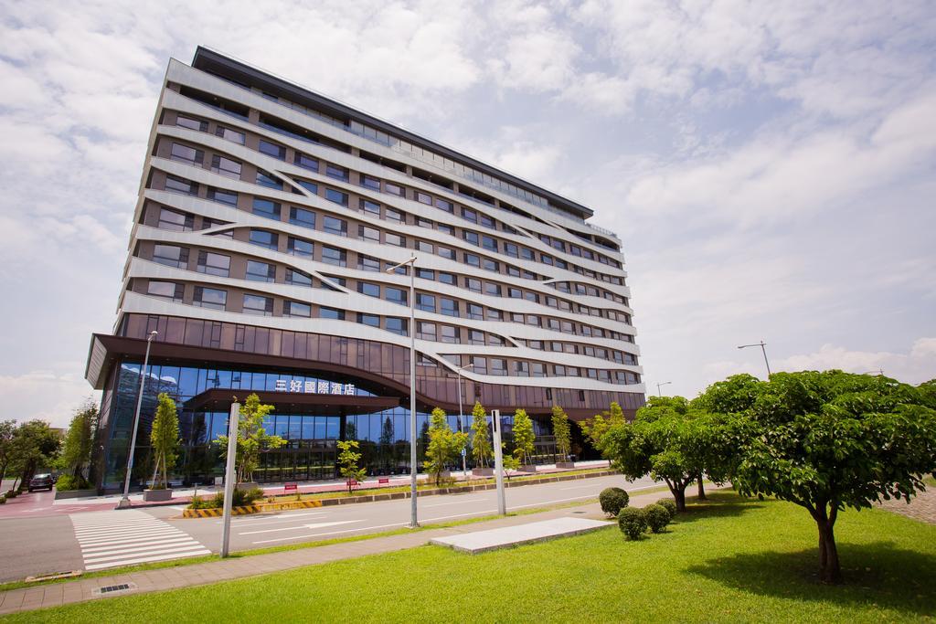 Sun Hao International Hotel Douliu Exterior photo